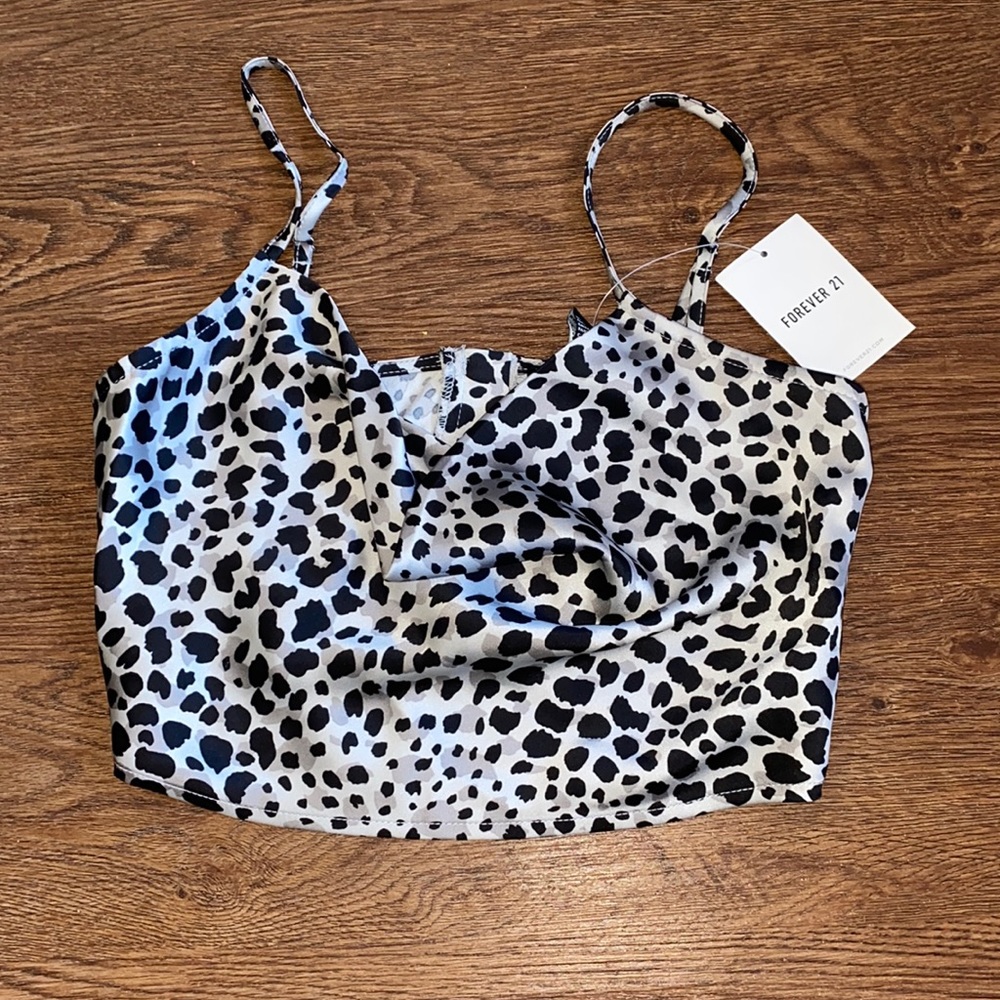 Forever 21 Animal Print Scoop-neck Crop top